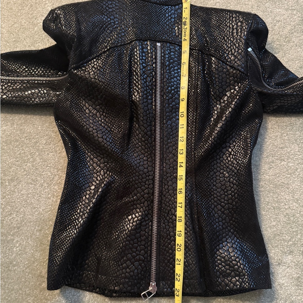 Bebe Black Leather Snakeskin Moto Jacket size XS NWOT - Picture 15 of 15